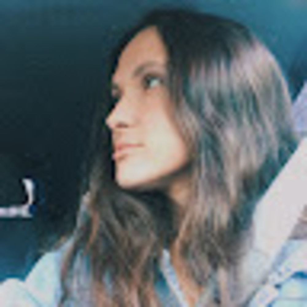 Meet your Posher, Elena